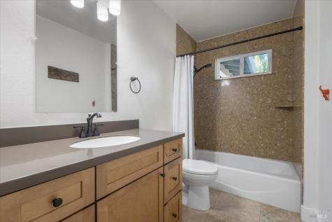 3224 Cobblestone Drive Santa Rosa CA 95404