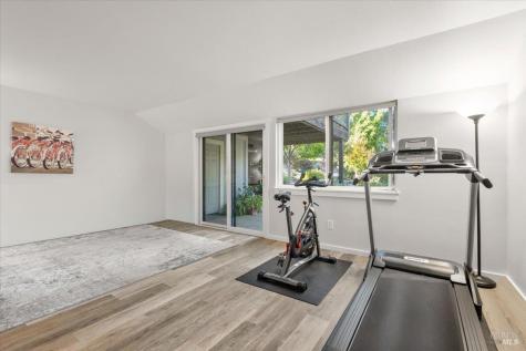 3224 Cobblestone Drive Santa Rosa CA 95404