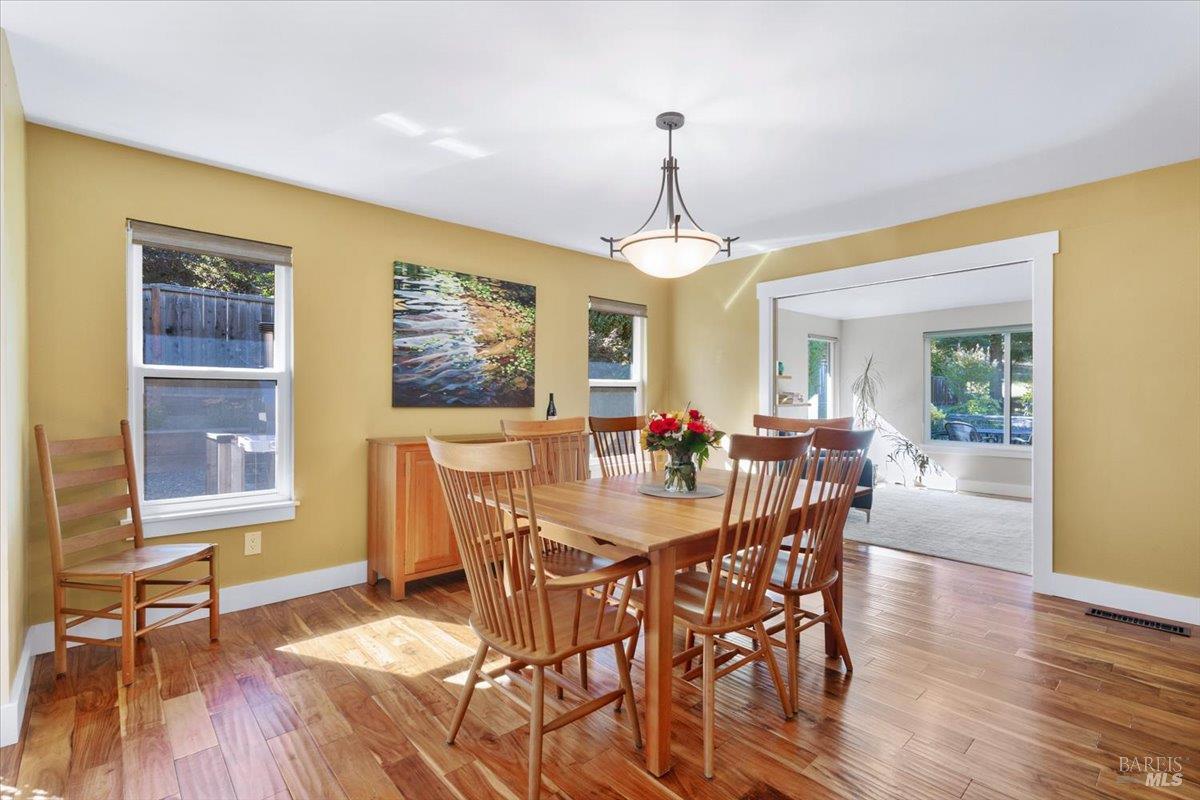 3224 Cobblestone Drive Santa Rosa CA 95404
