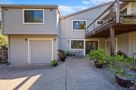 3224 Cobblestone Drive Santa Rosa CA 95404