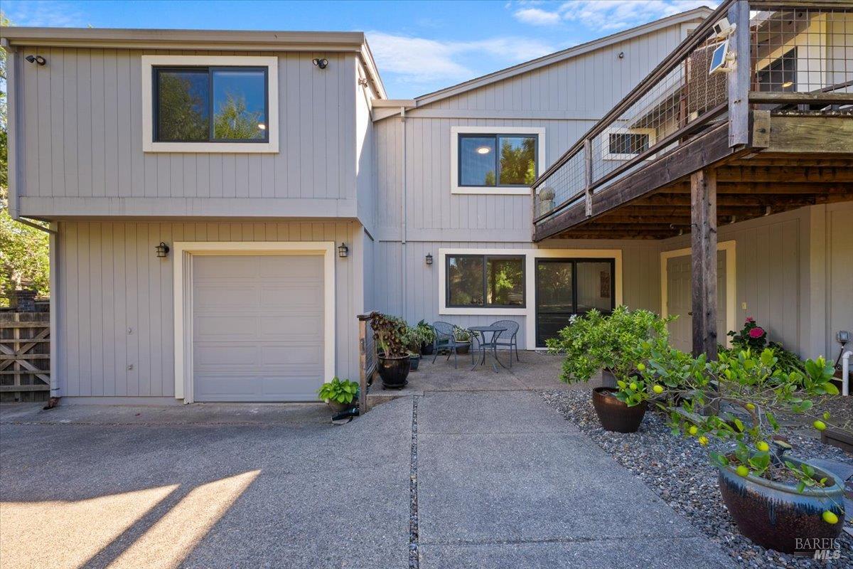 3224 Cobblestone Drive Santa Rosa CA 95404