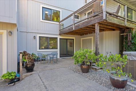 3224 Cobblestone Drive Santa Rosa CA 95404