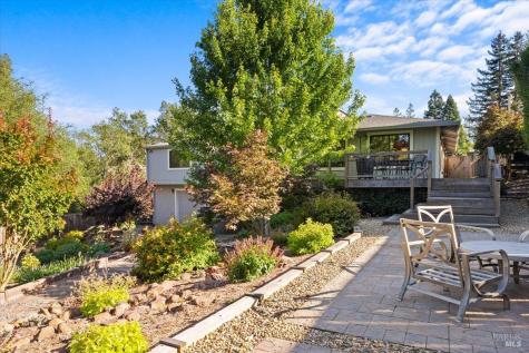 3224 Cobblestone Drive Santa Rosa CA 95404