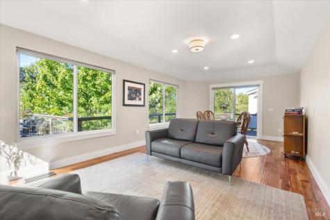 3224 Cobblestone Drive Santa Rosa CA 95404