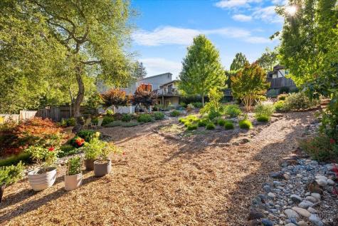 3224 Cobblestone Drive Santa Rosa CA 95404