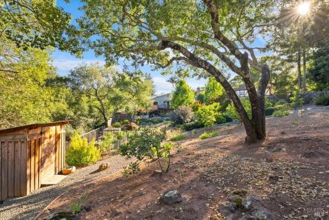 3224 Cobblestone Drive Santa Rosa CA 95404