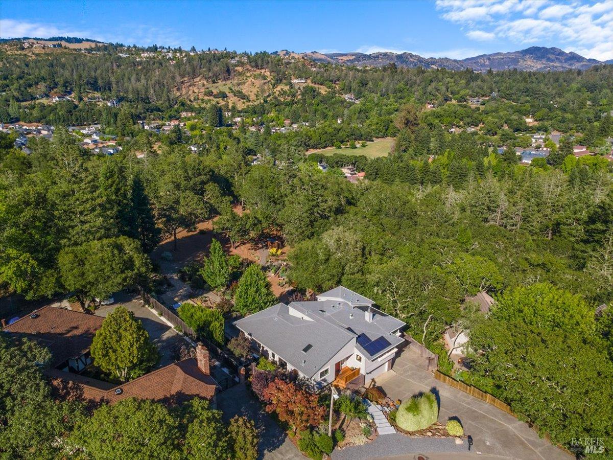 3224 Cobblestone Drive Santa Rosa CA 95404