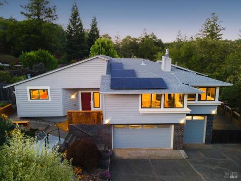 3224 Cobblestone Drive Santa Rosa CA 95404