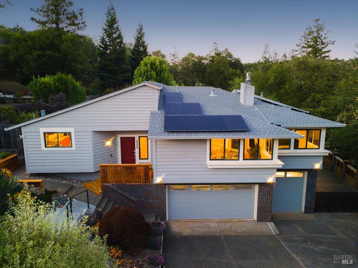 3224 Cobblestone Drive Santa Rosa CA 95404