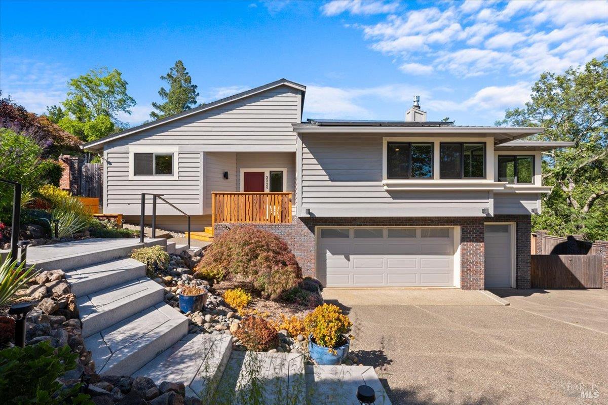 3224 Cobblestone Drive Santa Rosa CA 95404