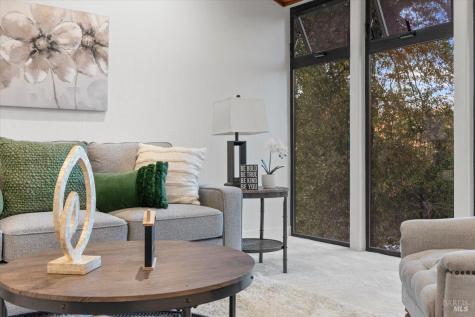 960 Wild Oak Drive Santa Rosa CA 95409