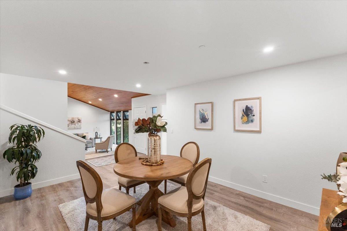 960 Wild Oak Drive Santa Rosa CA 95409