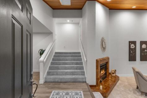 960 Wild Oak Drive Santa Rosa CA 95409