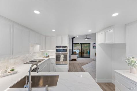 960 Wild Oak Drive Santa Rosa CA 95409