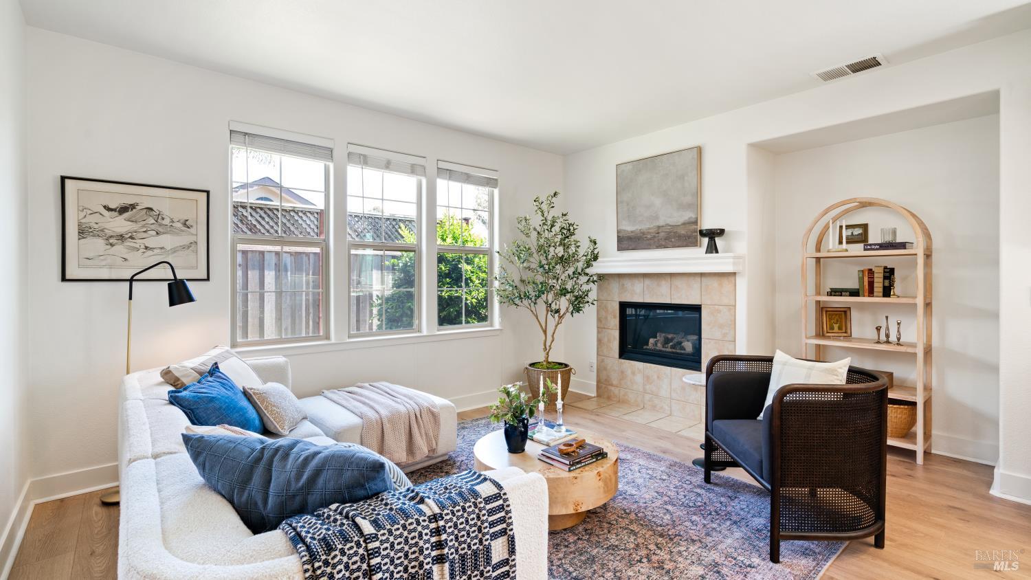 1436-1438 Trombetta Street Santa Rosa CA 95407