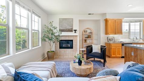 1436-1438 Trombetta Street Santa Rosa CA 95407