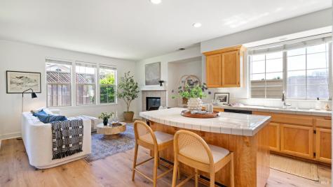 1436-1438 Trombetta Street Santa Rosa CA 95407