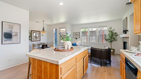 1436-1438 Trombetta Street Santa Rosa CA 95407