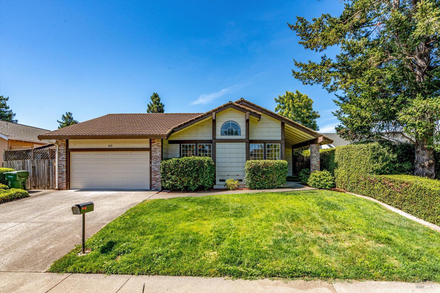 1012 Garfield Drive Petaluma CA 94954