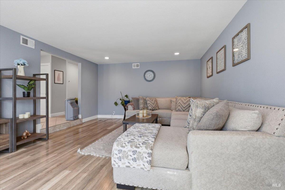 451 Alamo Drive Vacaville CA 95688