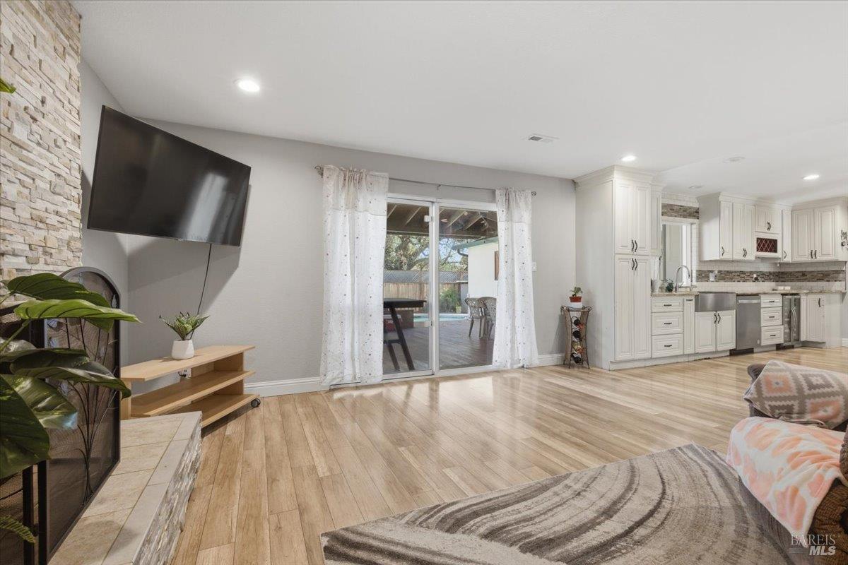 451 Alamo Drive Vacaville CA 95688