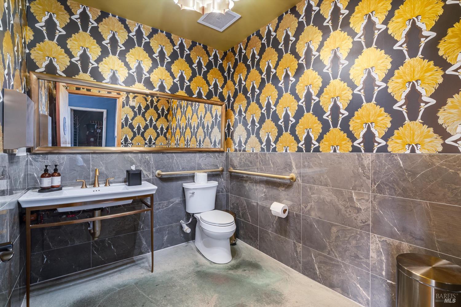 21015 Geyserville Avenue Geyserville CA 95441