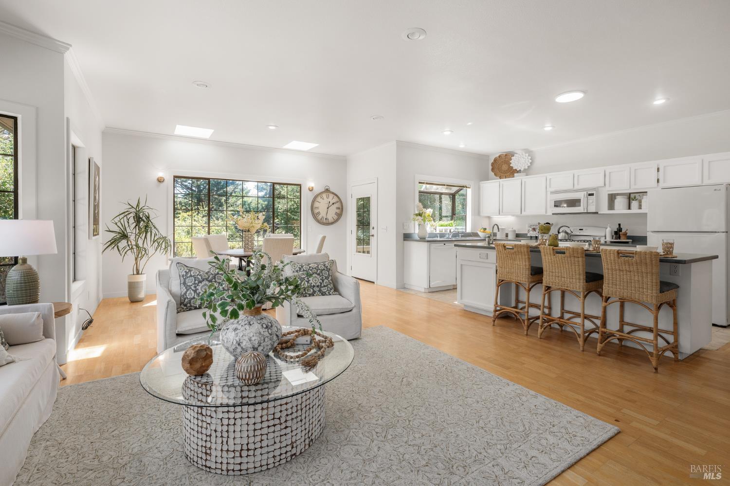 1497 Hurlbut Lane Sebastopol CA 95472