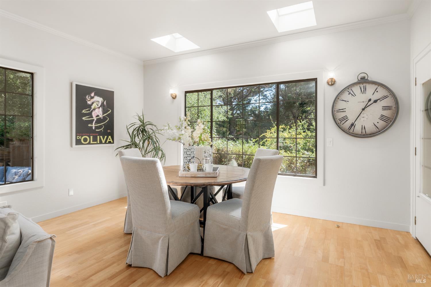 1497 Hurlbut Lane Sebastopol CA 95472