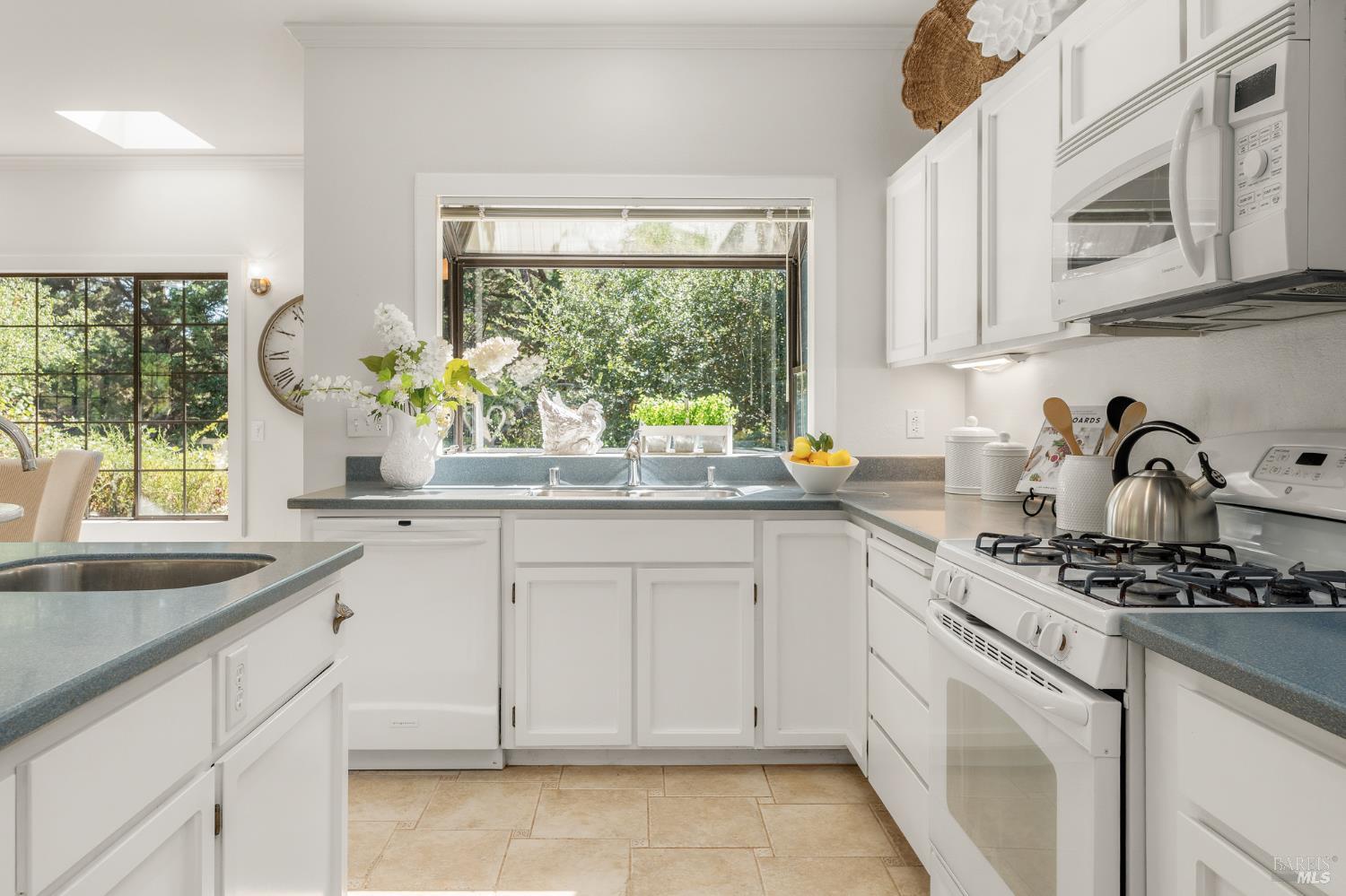 1497 Hurlbut Lane Sebastopol CA 95472