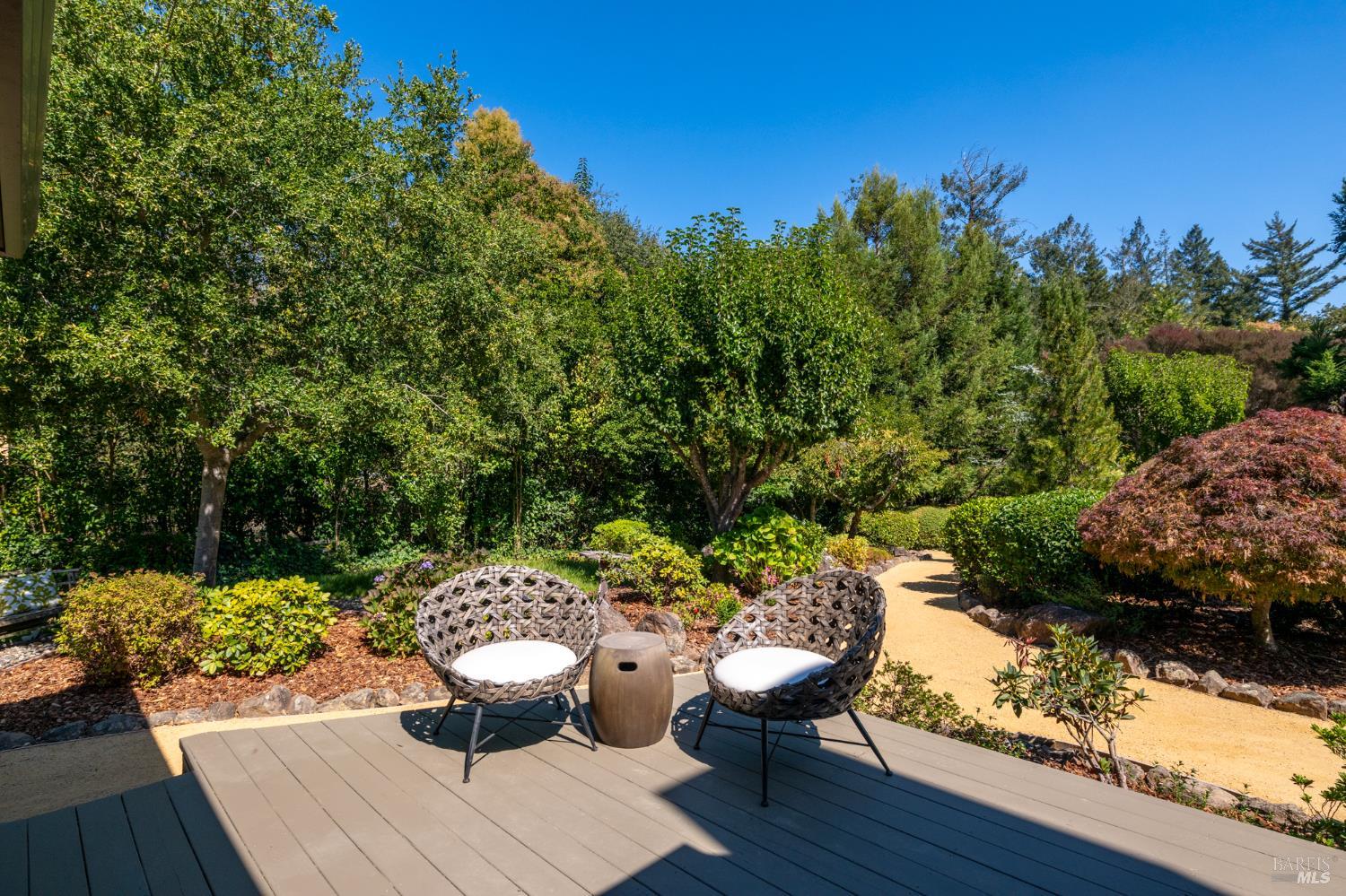 1497 Hurlbut Lane Sebastopol CA 95472