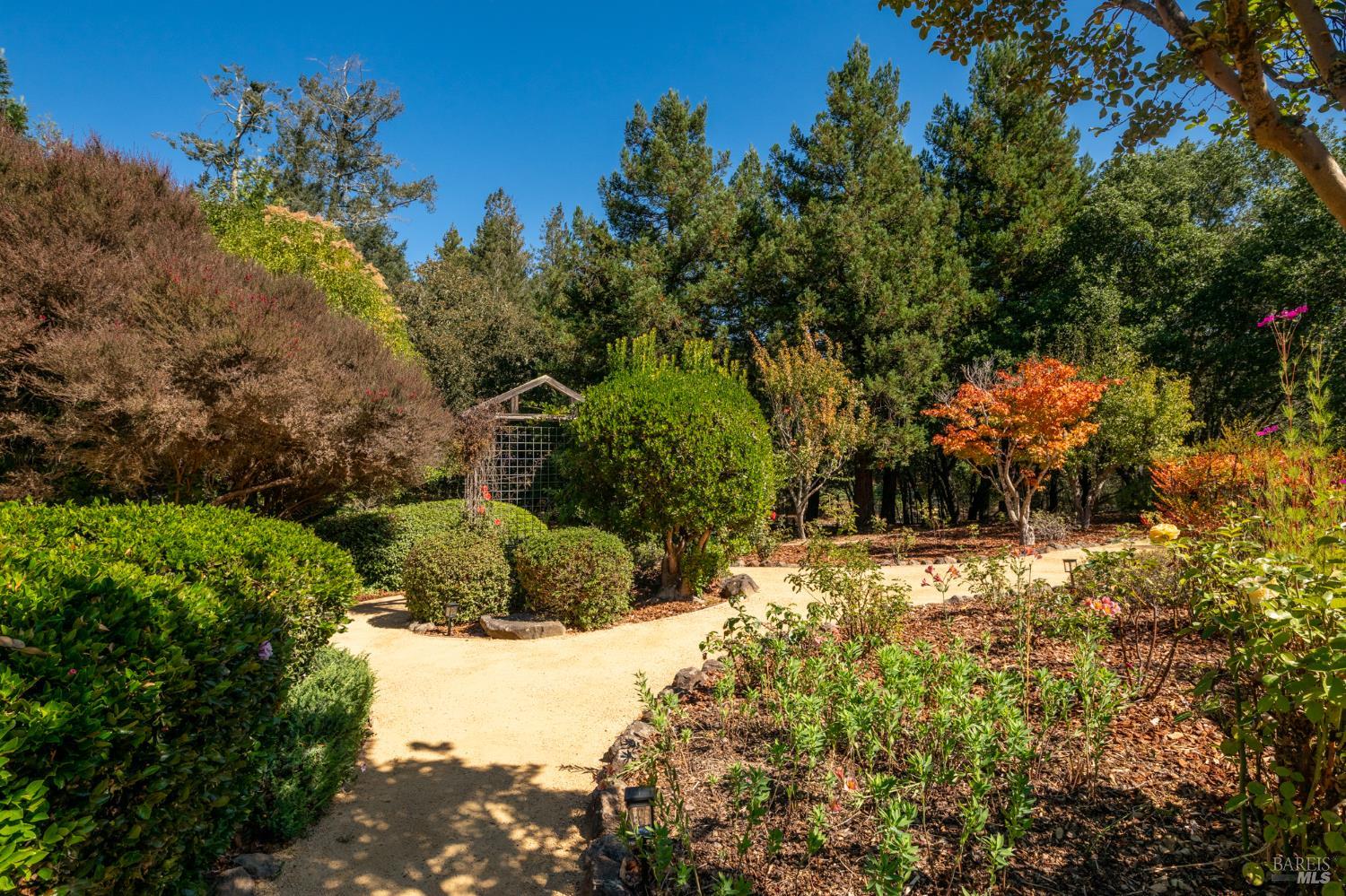 1497 Hurlbut Lane Sebastopol CA 95472
