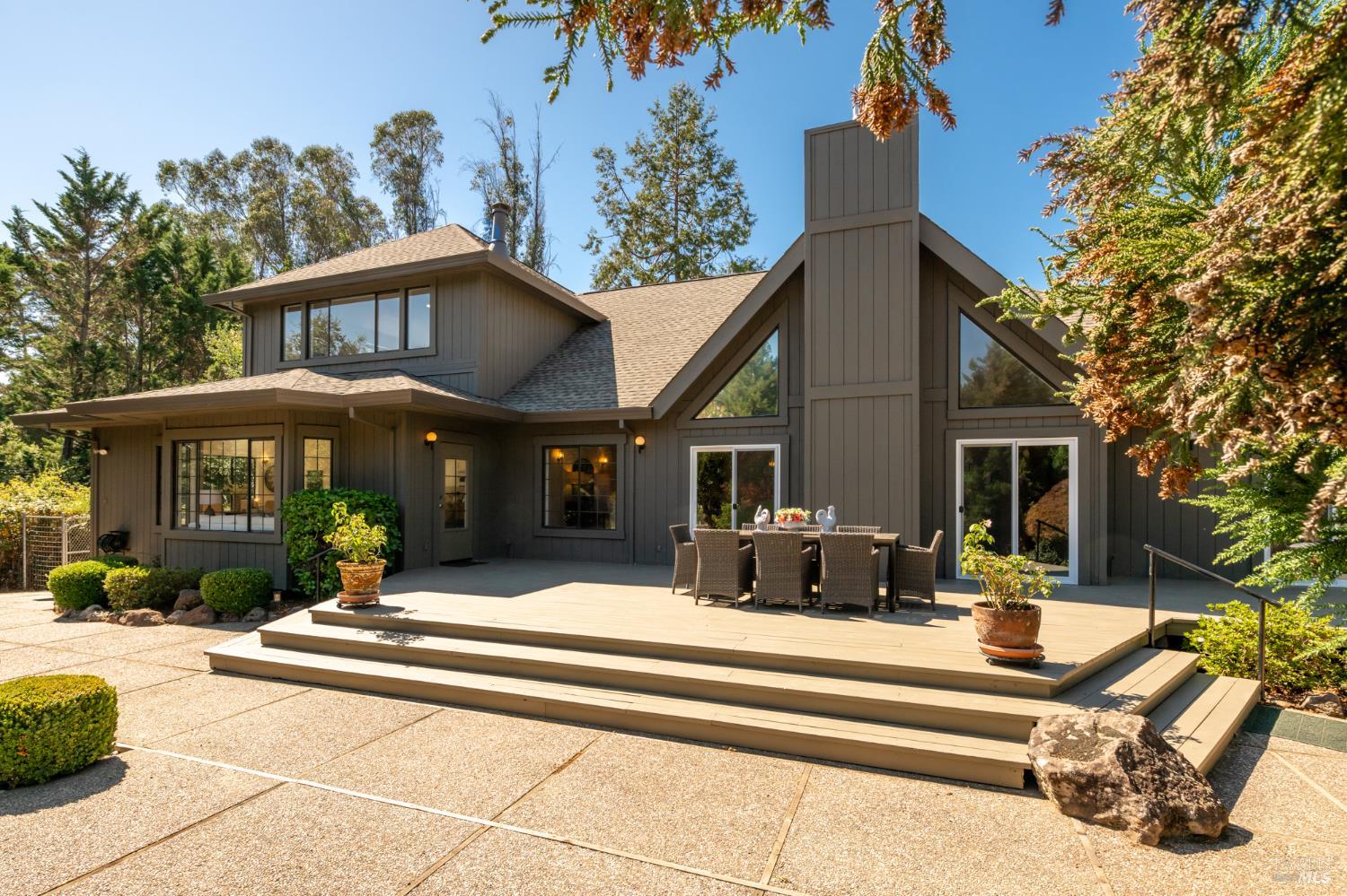 1497 Hurlbut Lane Sebastopol CA 95472