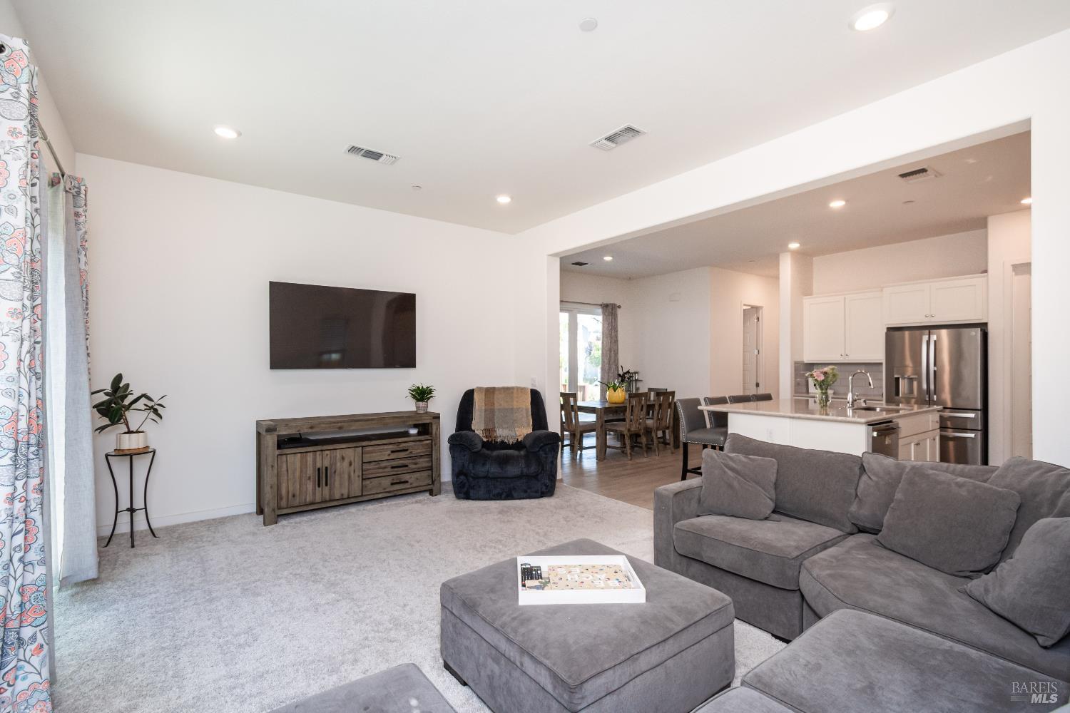 1908 Pico Street Petaluma CA 94952