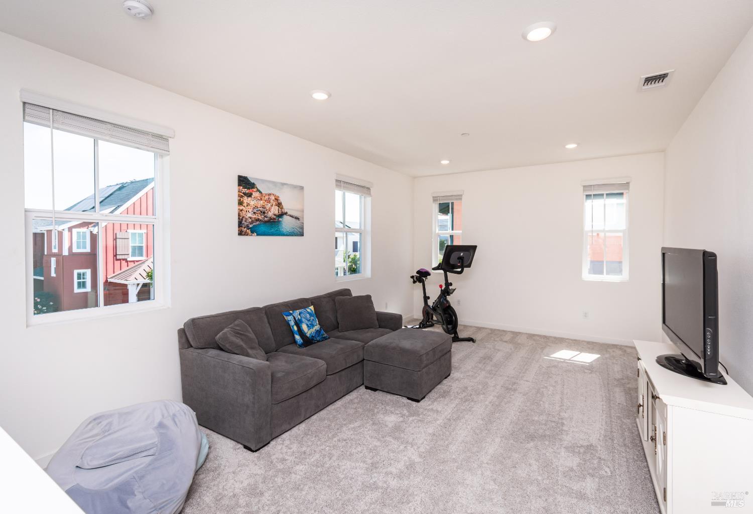 1908 Pico Street Petaluma CA 94952