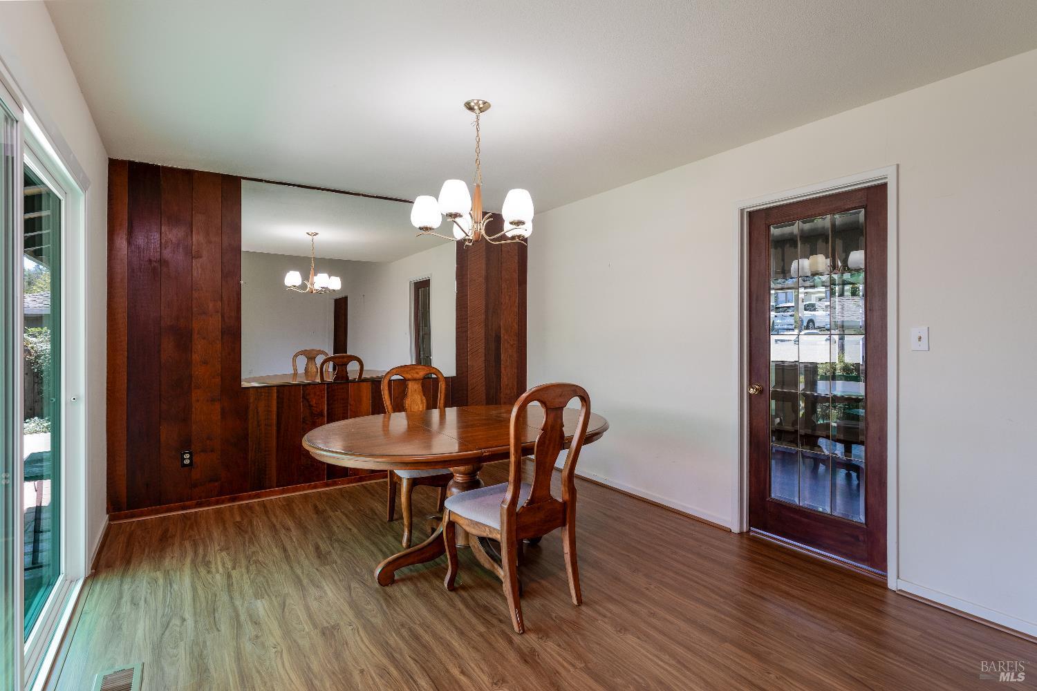 30 Highland Court Ukiah CA 95482