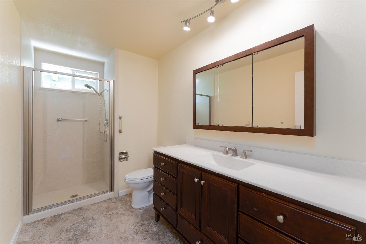 30 Highland Court Ukiah CA 95482