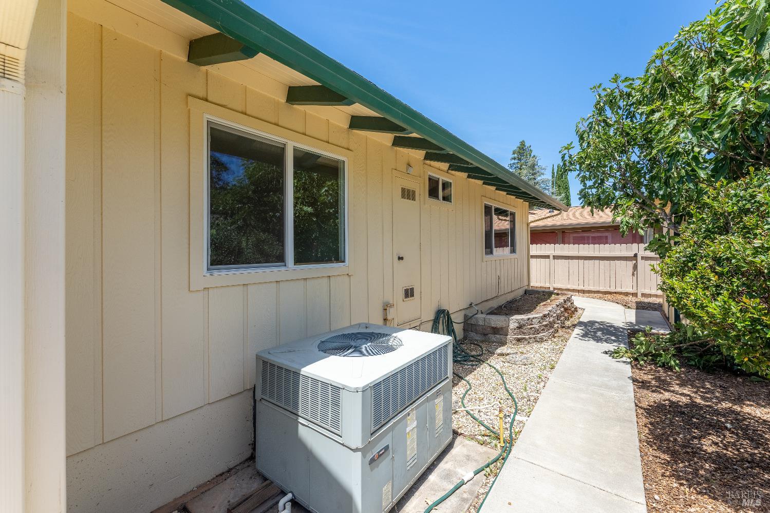 30 Highland Court Ukiah CA 95482