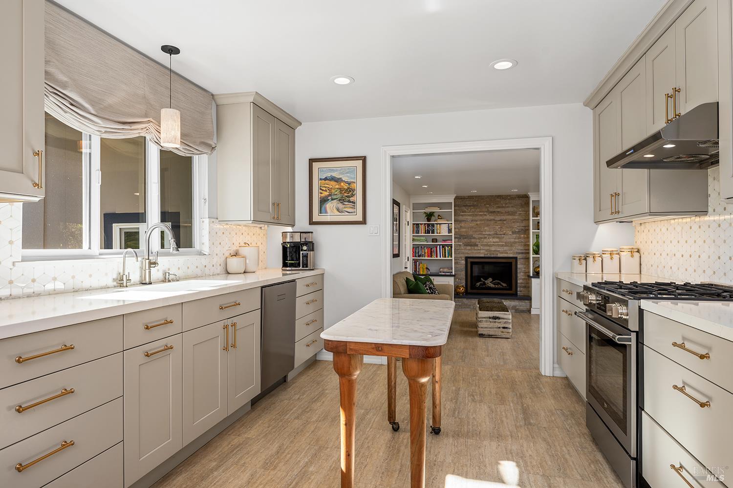 2018 Hidden Valley Drive Santa Rosa CA 95404