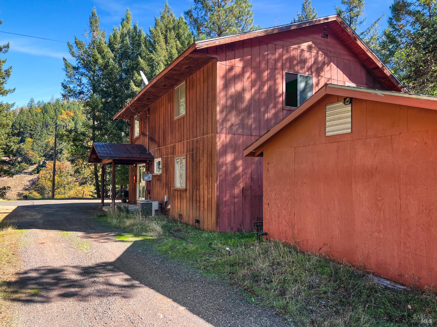 8555 Cave Creek Road Redwood Valley CA 95470