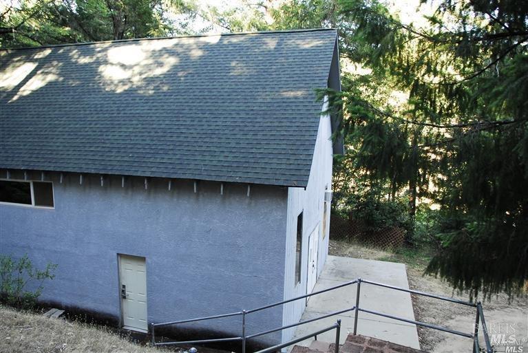 8555 Cave Creek Road Redwood Valley CA 95470
