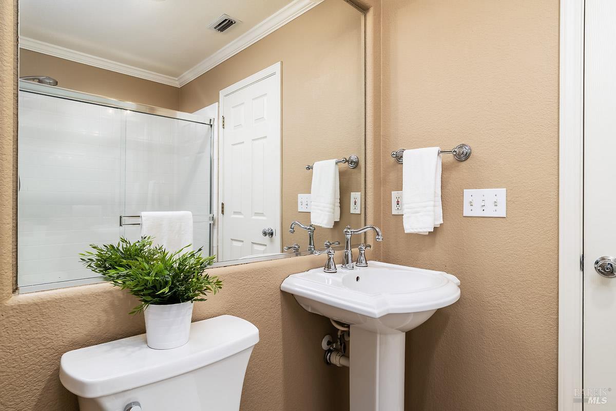 14 Ripley Lane Novato CA 94949