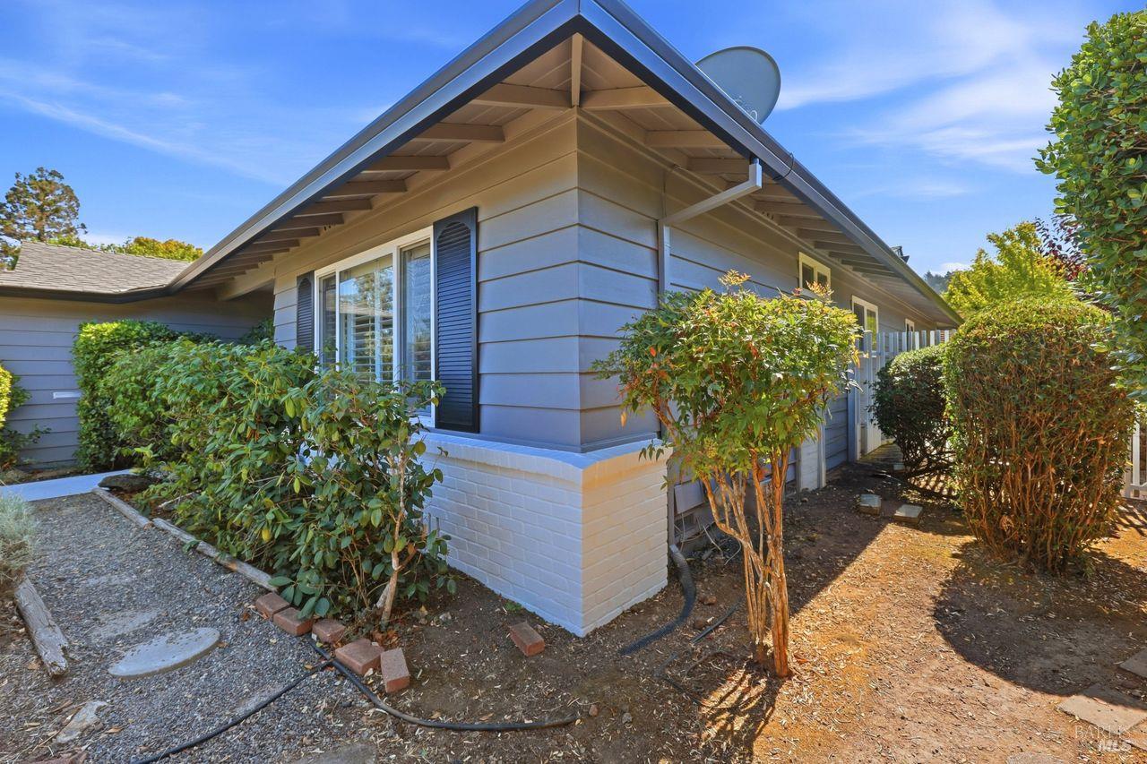 283 Belhaven Circle Santa Rosa CA 95409