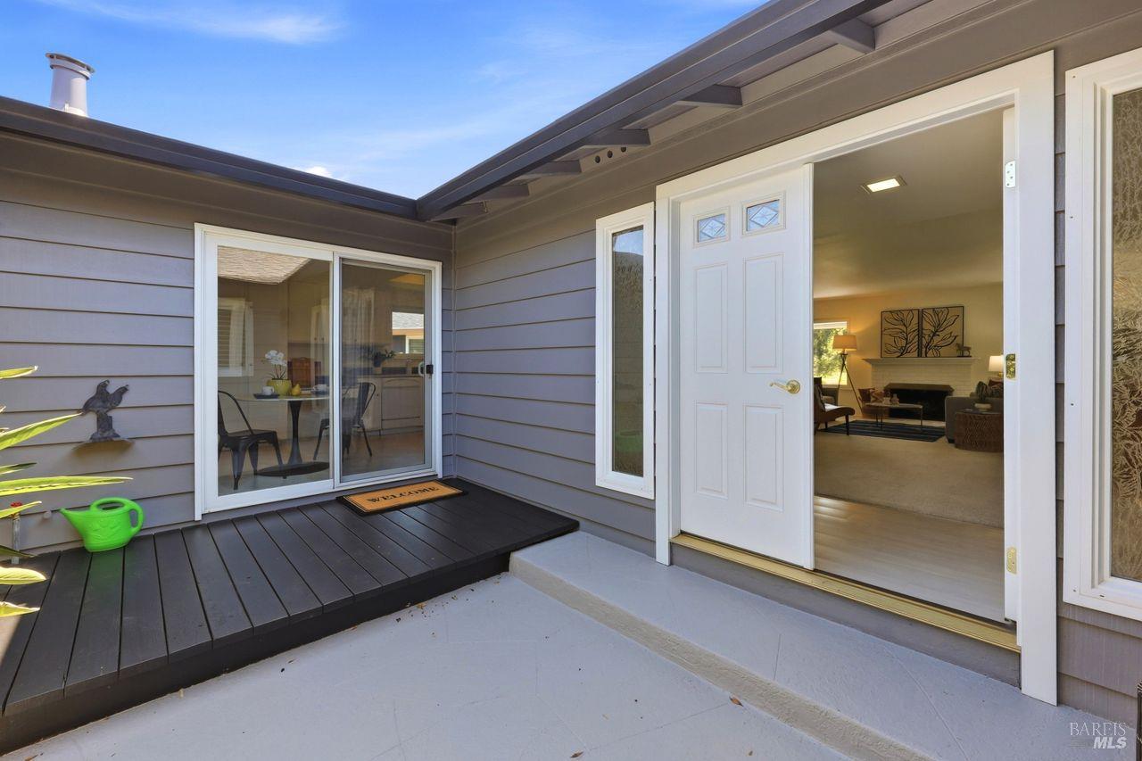 283 Belhaven Circle Santa Rosa CA 95409