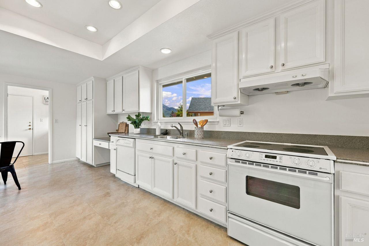 283 Belhaven Circle Santa Rosa CA 95409
