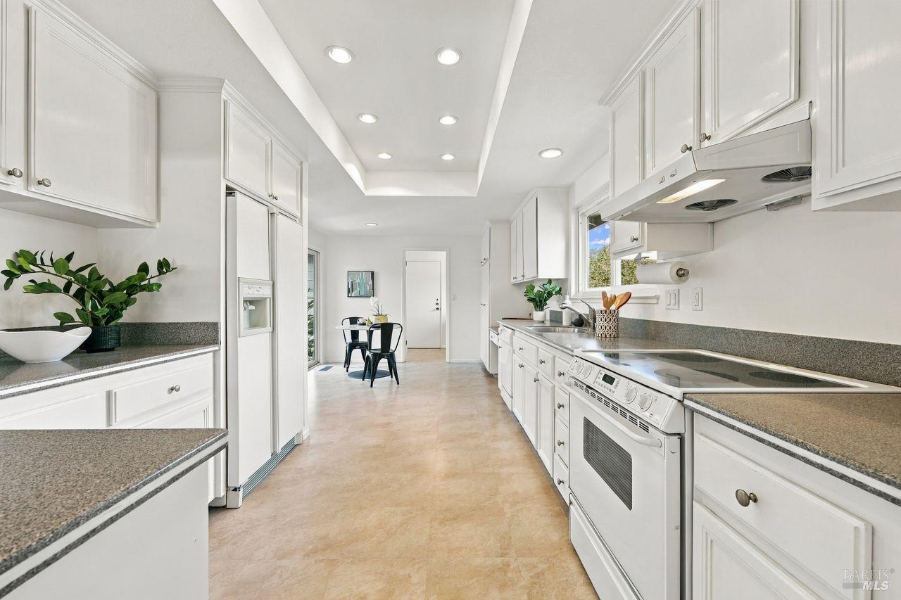 283 Belhaven Circle Santa Rosa CA 95409