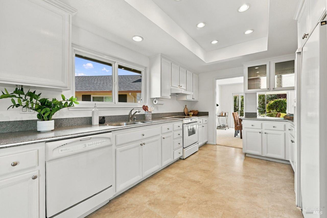283 Belhaven Circle Santa Rosa CA 95409