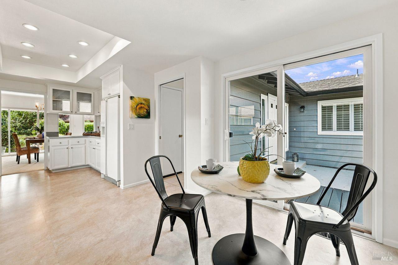 283 Belhaven Circle Santa Rosa CA 95409