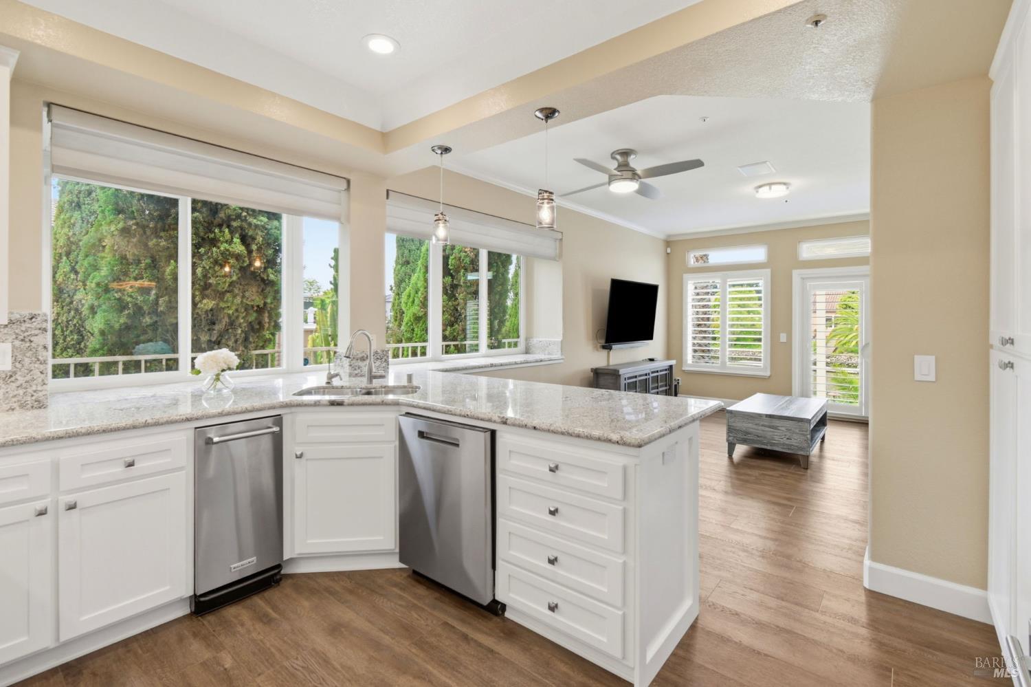 33 Peninsula Court Napa CA 94559