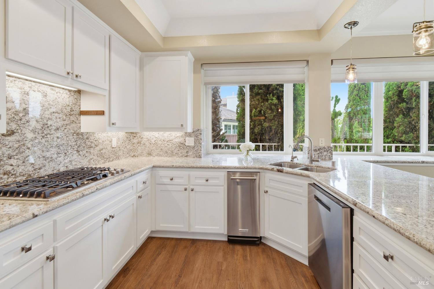 33 Peninsula Court Napa CA 94559