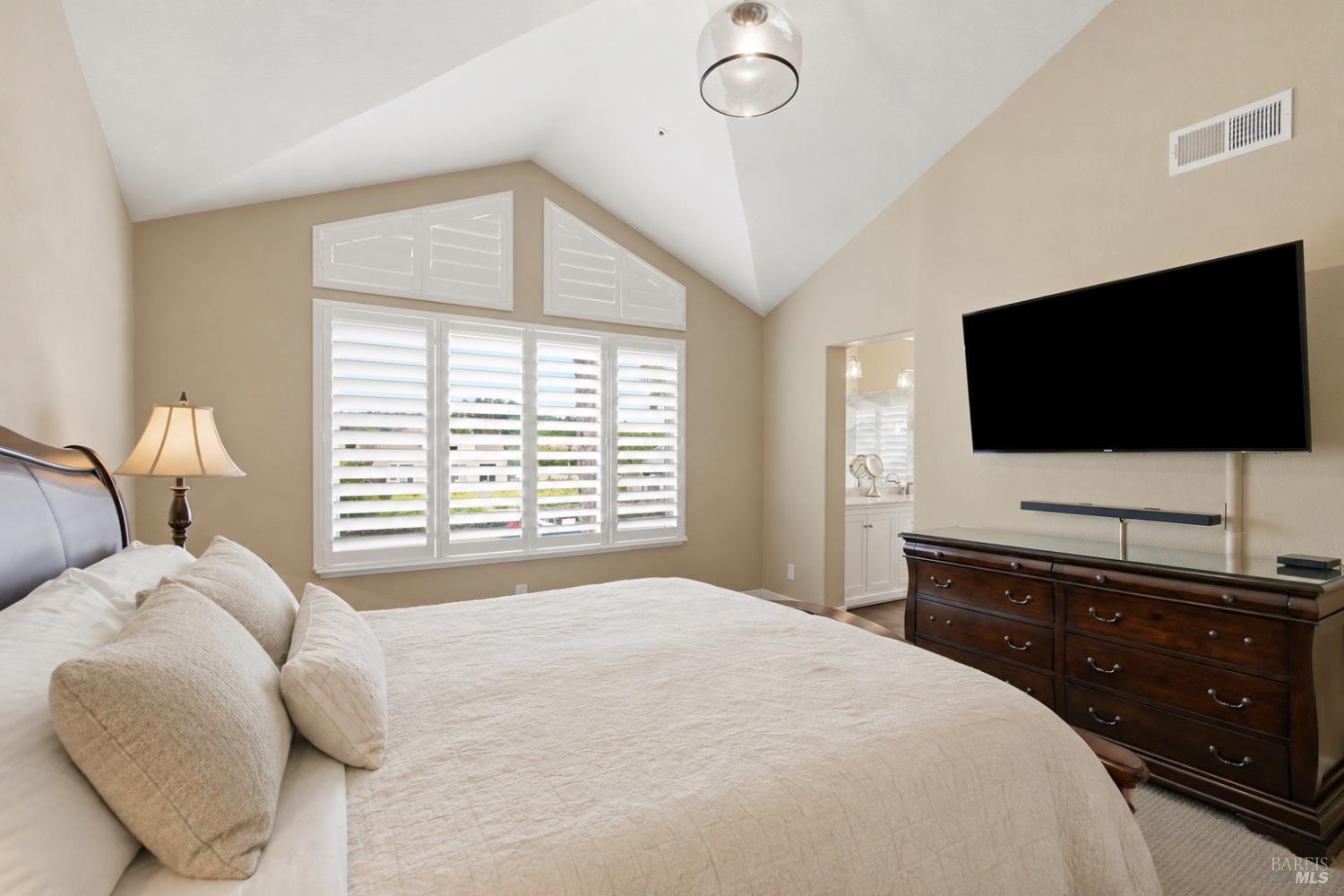 33 Peninsula Court Napa CA 94559